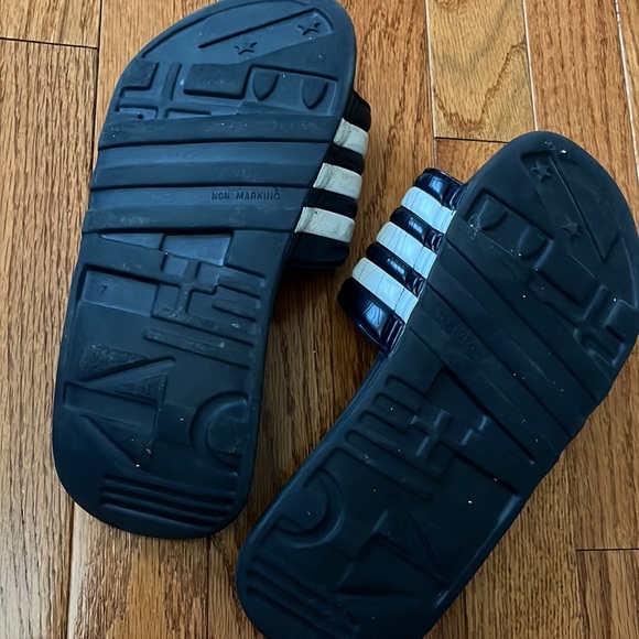 Adidas slides - Picture 3 of 4